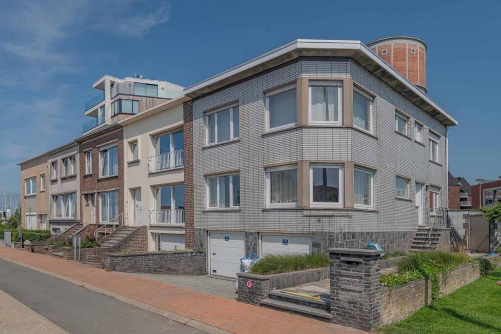 Vakantiewoning Voor 12 Met Garages Terras Tuin Vakantiehuis Blankenberge